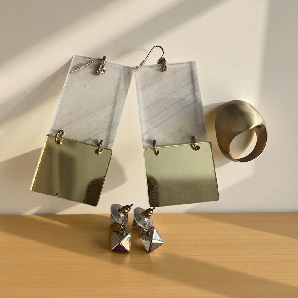 FREE ring with the Geometric Silver and Gold Necklace - Picture 2 of 2